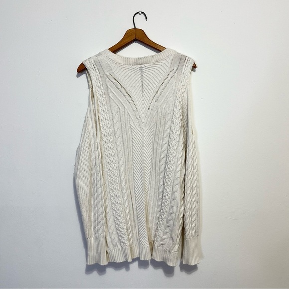 ➕ Lane Bryant Cold Shoulder Cable Knit Sweater - Picture 6 of 11